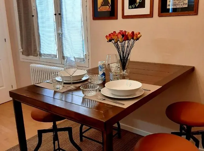 Lägenhet Charme In Righi Bologna