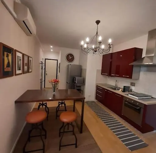 Charme In Righi * بولونيا